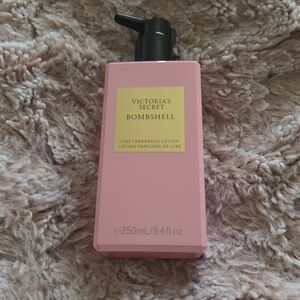 Victoria's Secret Bombshell Fine Fragrance Lotion Pink with Gold Label 8.4oz